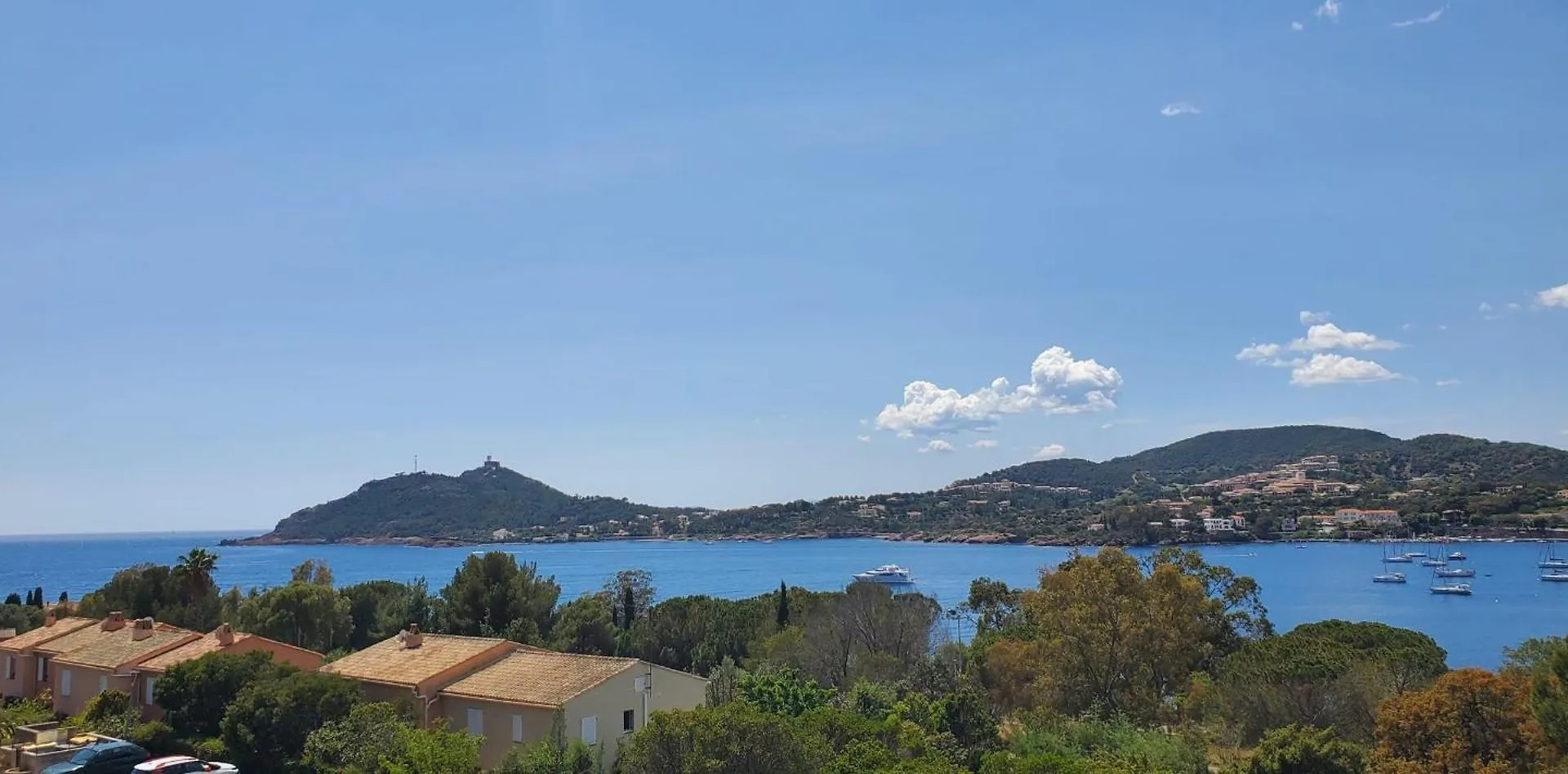 Lumineux Appartement Avec Vue Sur Mer Saint-Raphael  0*, Saint-Raphael (Var)