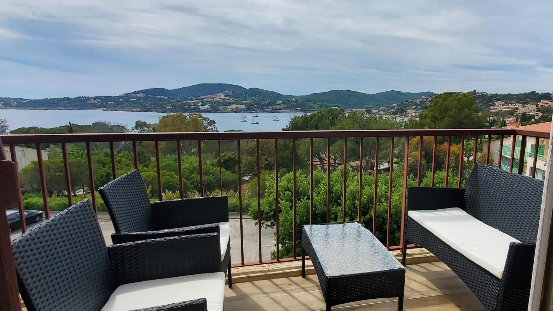 Lumineux Appartement Avec Vue Sur Mer Saint-Raphael  0*, Saint-Raphael (Var) France